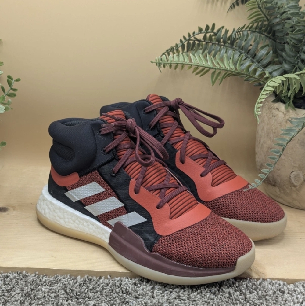 Adidas Marquee Youth Size 6 Women's Size 7 Sports Shoes Casual Gym Workout